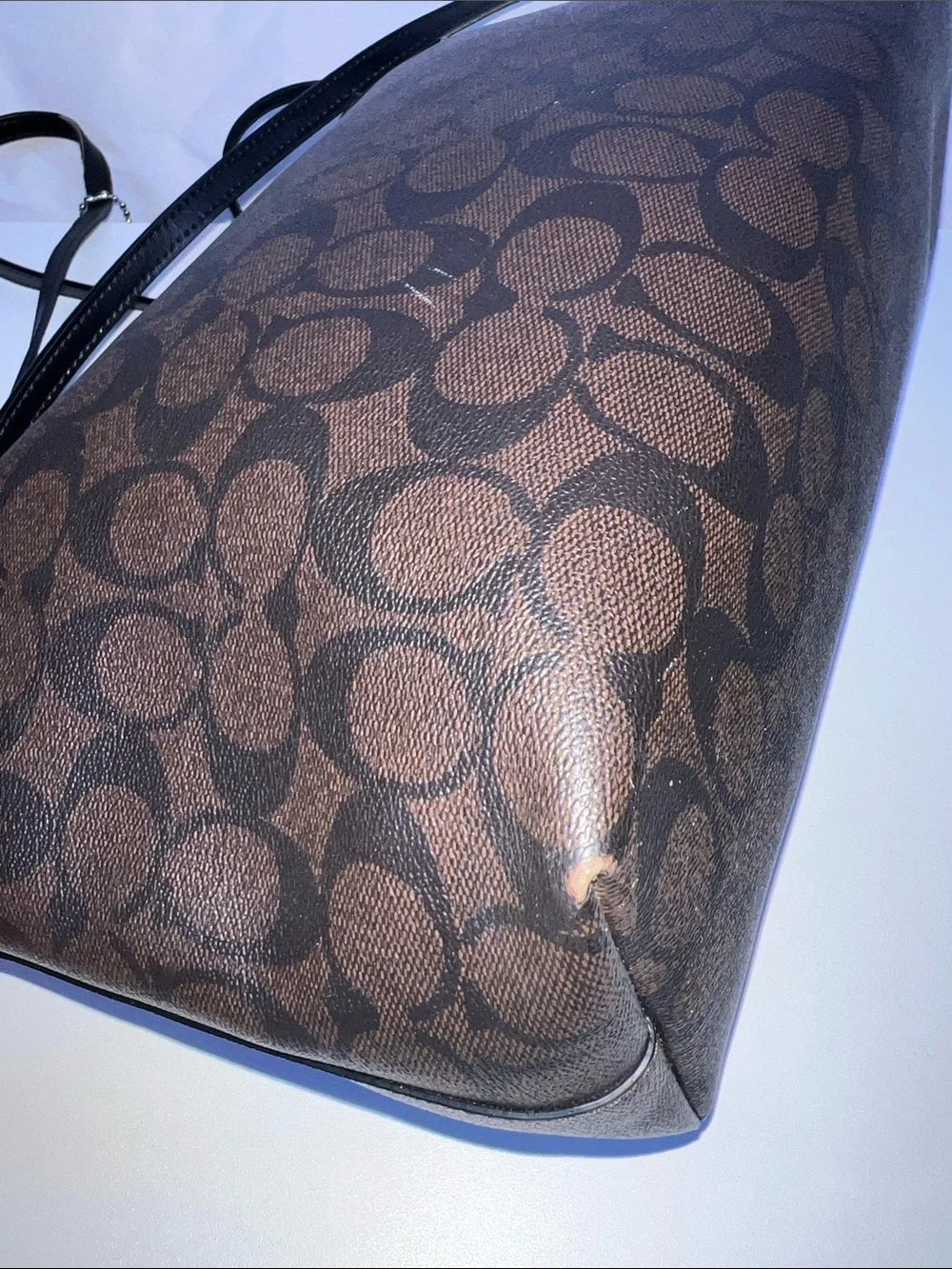 Coach 2020 Zip Top Tote Signature Canvas